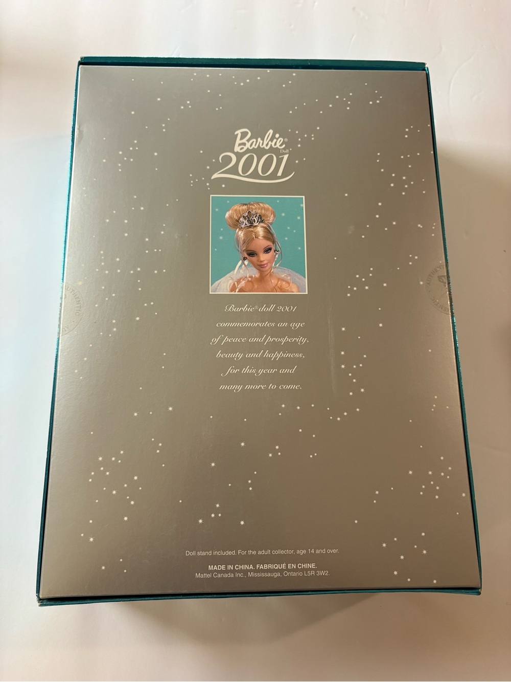Barbie 2001 Collector Doll - Picture 2 of 4
